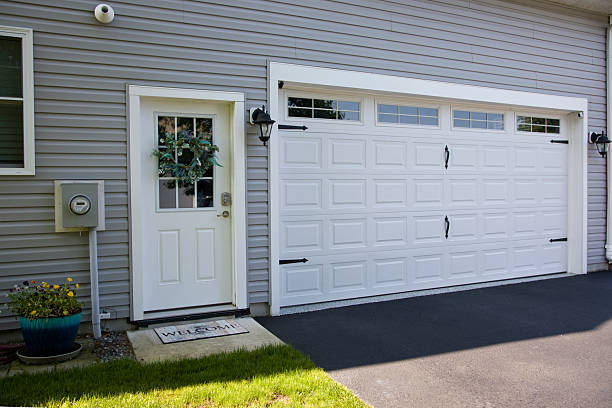 24/7 Emergency Garage Door Panel Replacement experts in McArthur, OH
